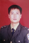 尹斌，男，汉族，原籍江苏启东，1967年9月24日出生。历任肇庆车站派出所民警、肇庆乘警大队乘警、乘警长和三水车站派出所客运值勤民警